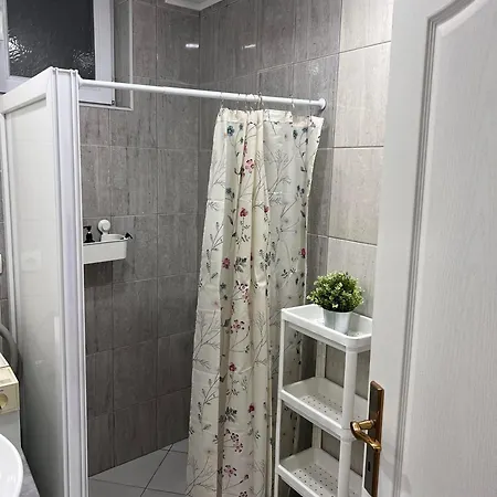 Lila Apartment