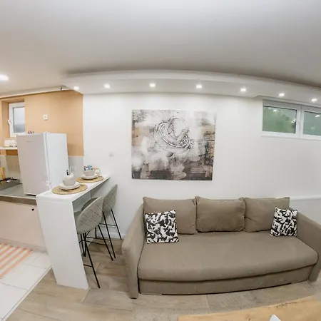 Lila Apartment *