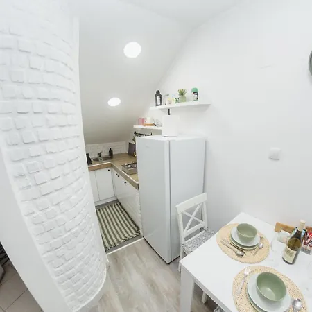 Lila Apartment