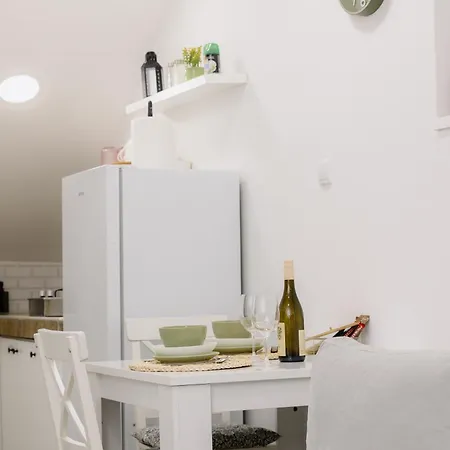 Apartment Lila