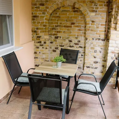 דירה Lila סומבור