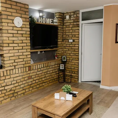 Lila Lägenhet Sombor